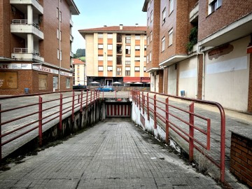 Garaje en Los Corrales de Buelna