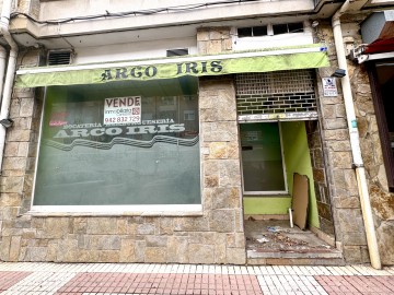 Local comercial en Los Corrales de Buelna