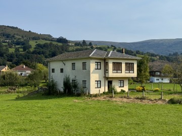 Casa en Molledo