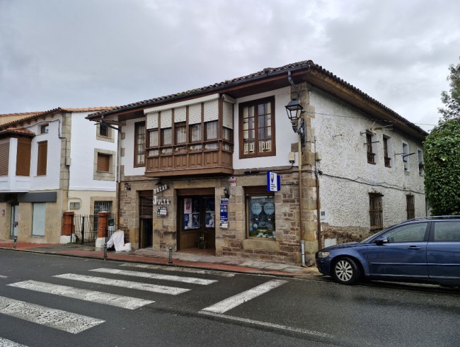 Local comercial en venta en Molledo con 174 m2 por 120.000 €